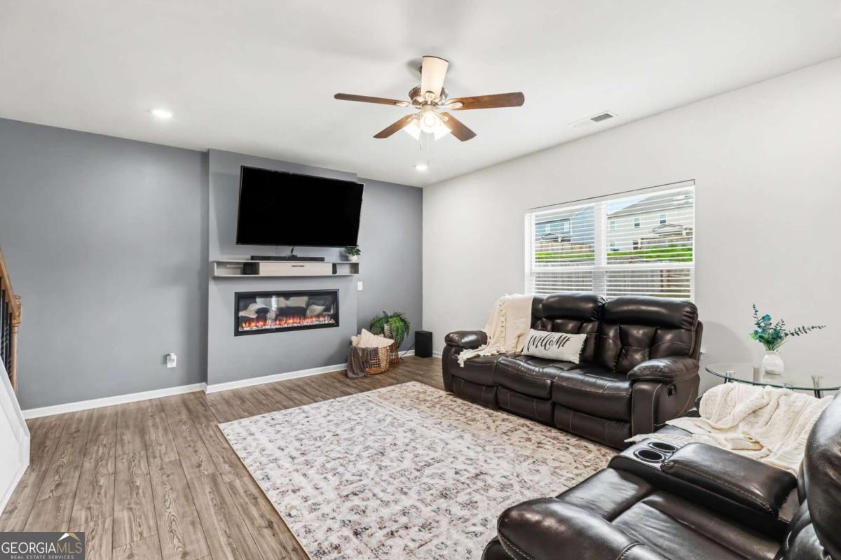 407 Sierra PT SW