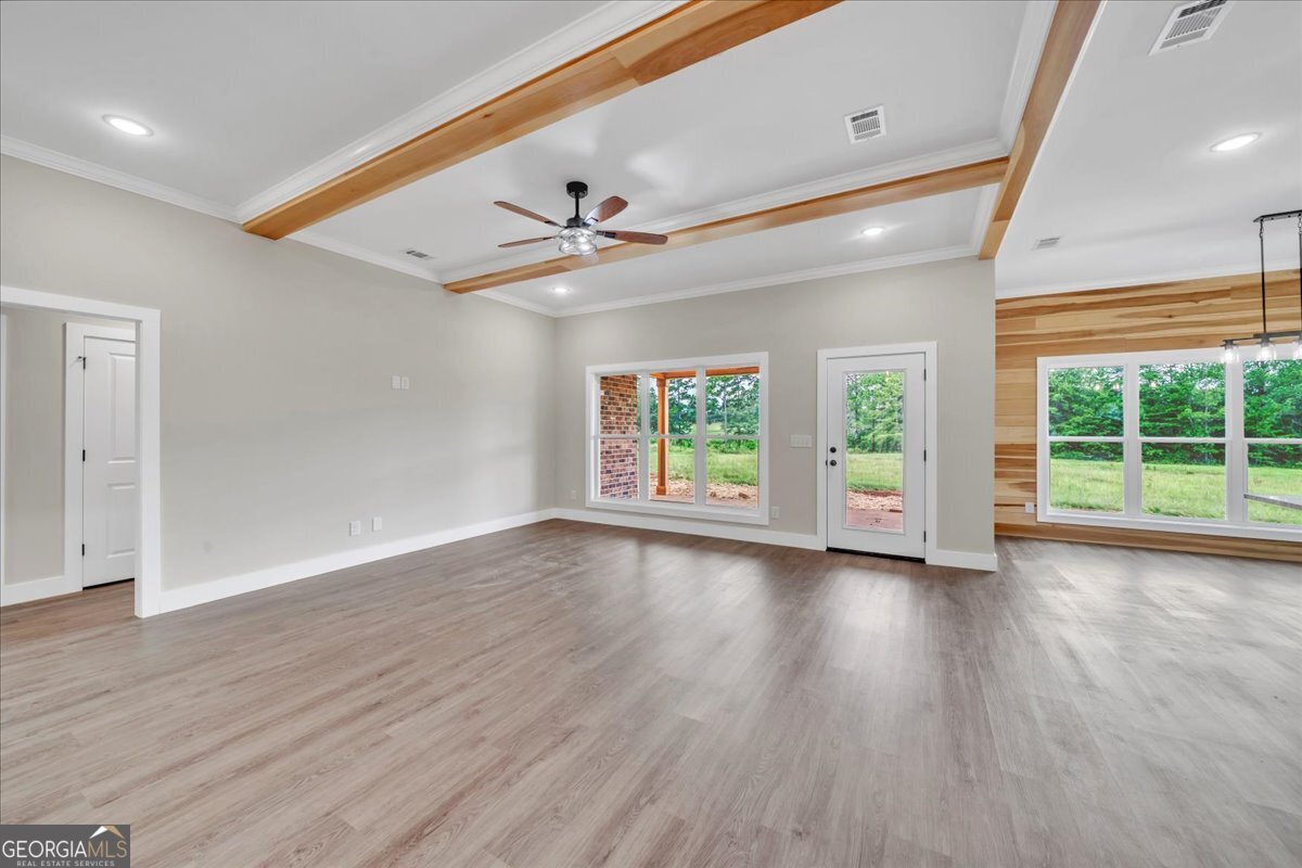 87 River Ridge