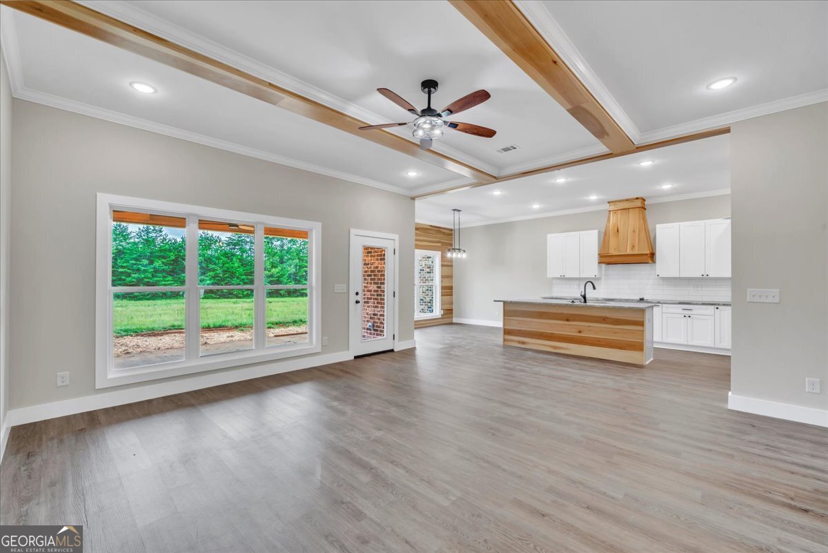 87 River Ridge
