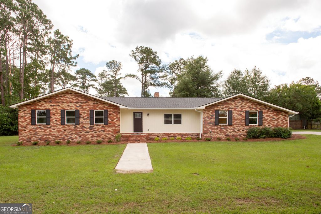 Photo of 2608 Winchester Road, Waycross, GA 31501 (MLS # 10789855)