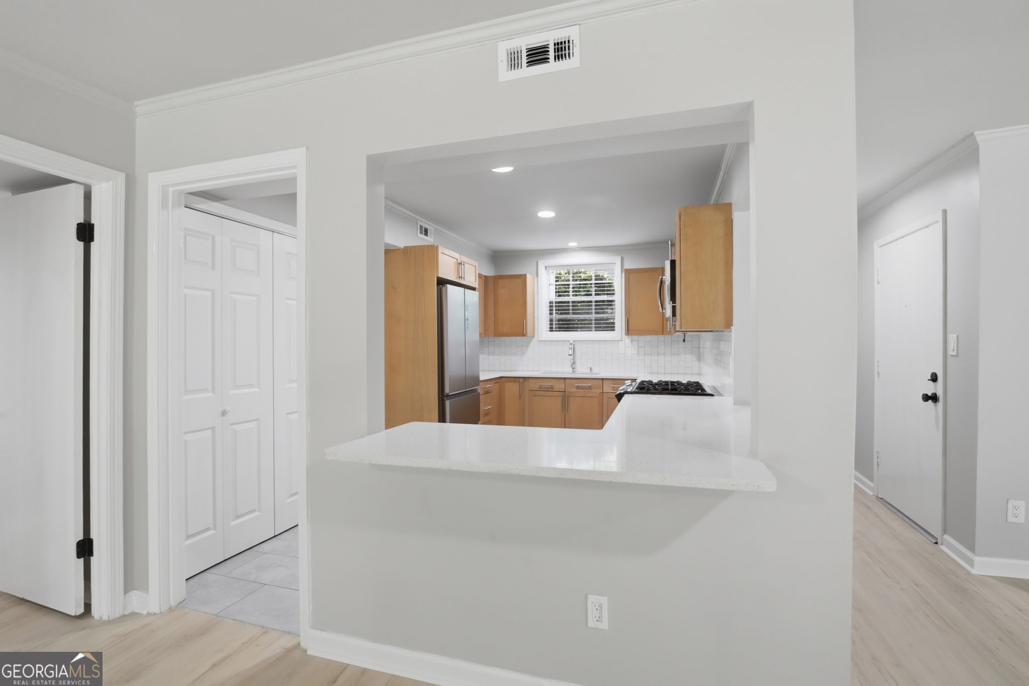 5400 Roswell RD N6