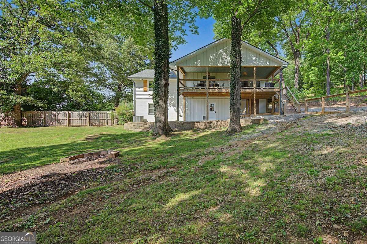 14 College Park DR SW