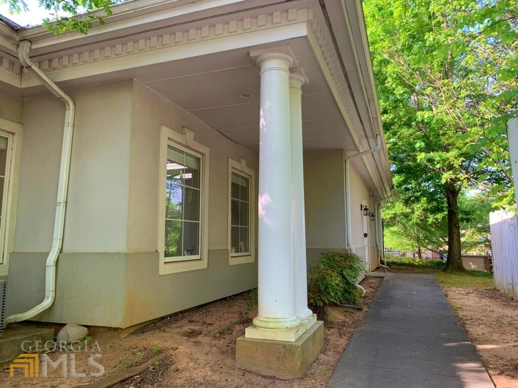 None - Commercial Lease