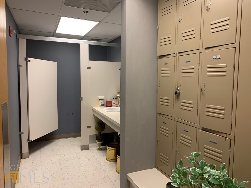 None - Commercial Lease