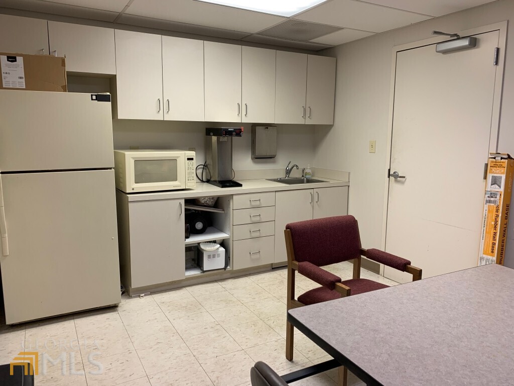None - Commercial Lease
