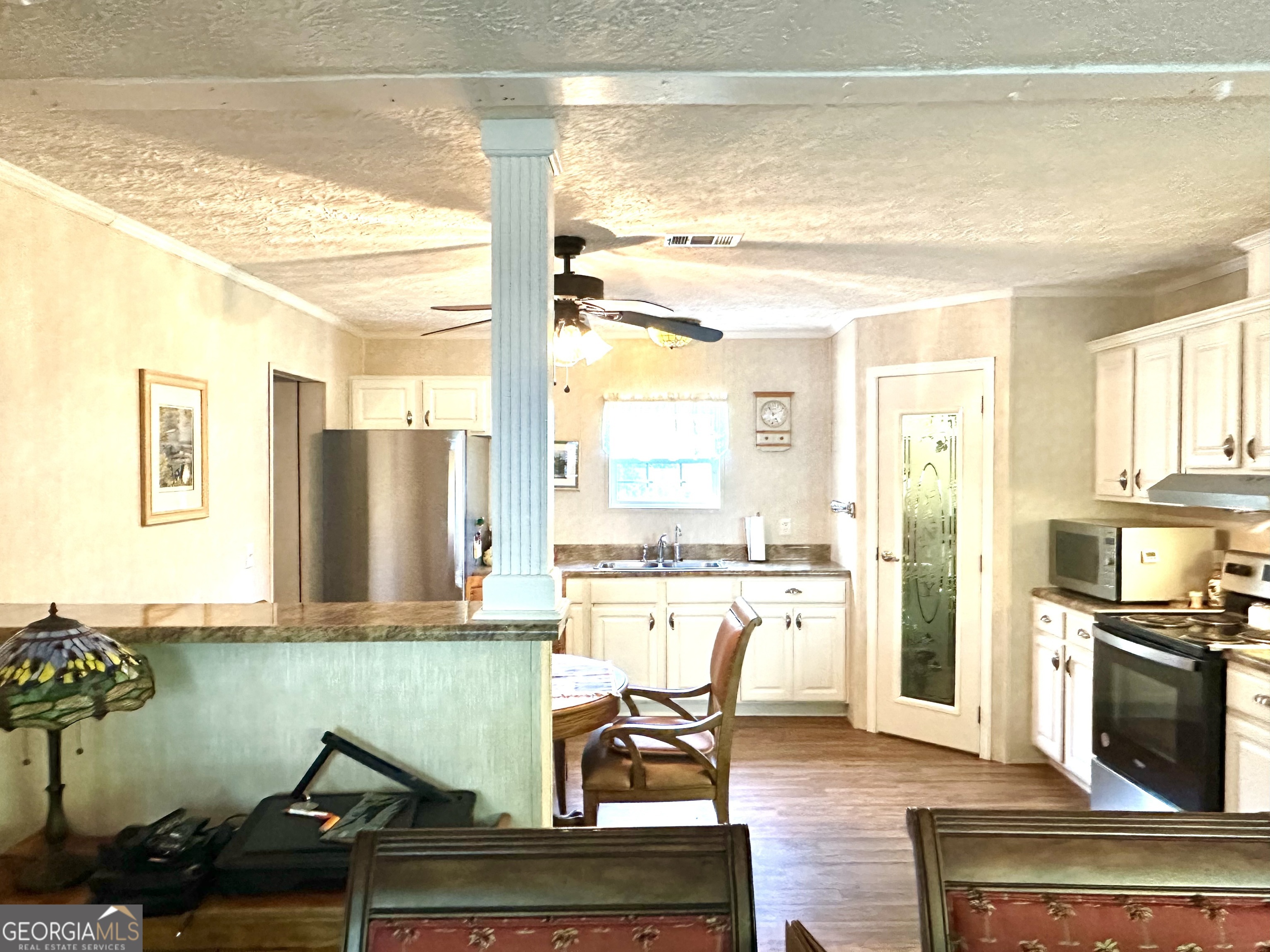 350 KITTY HAWK LN