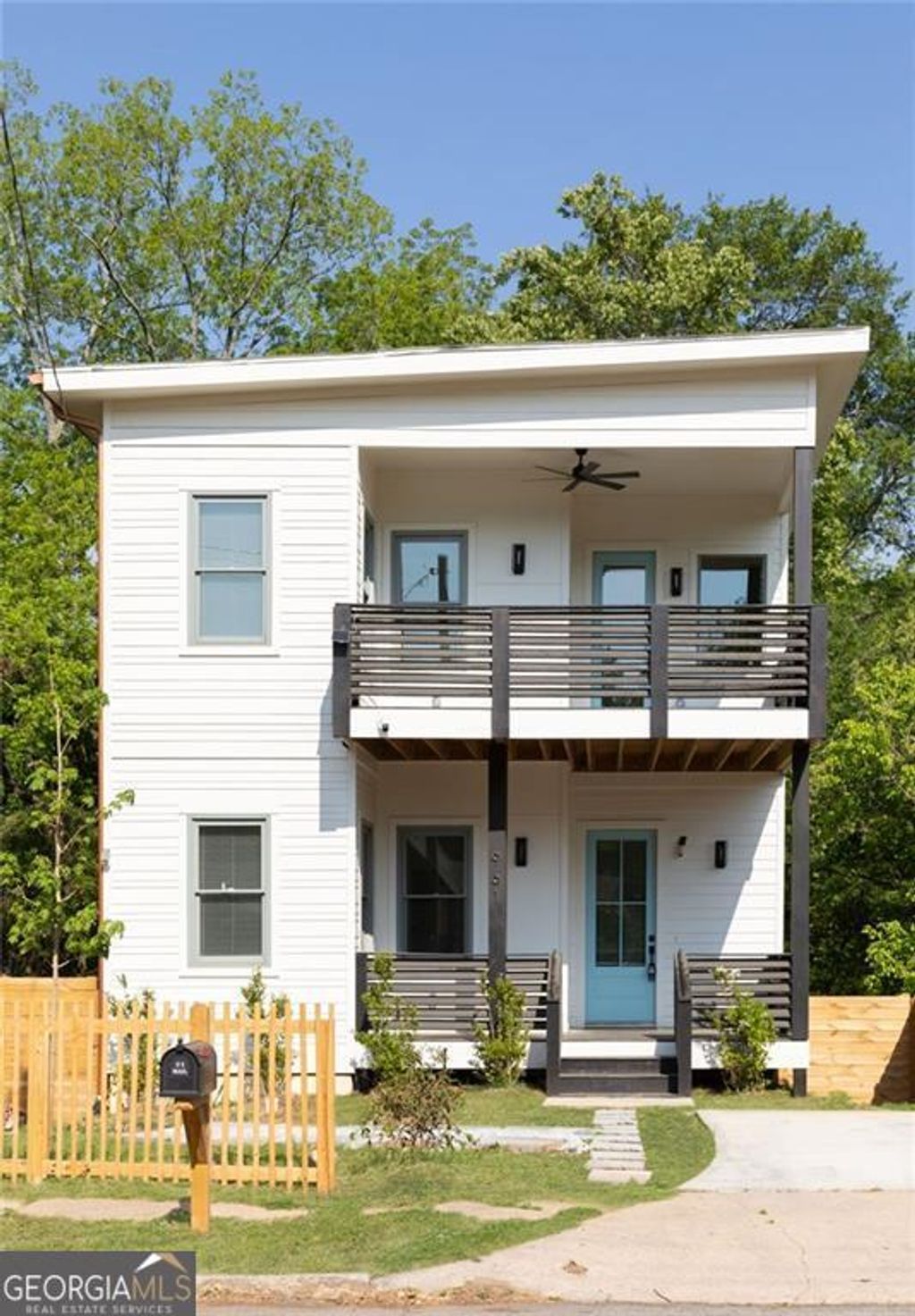 Photo of 961 Ashby Circle NW, Atlanta, GA 30314 (MLS # 10762221)