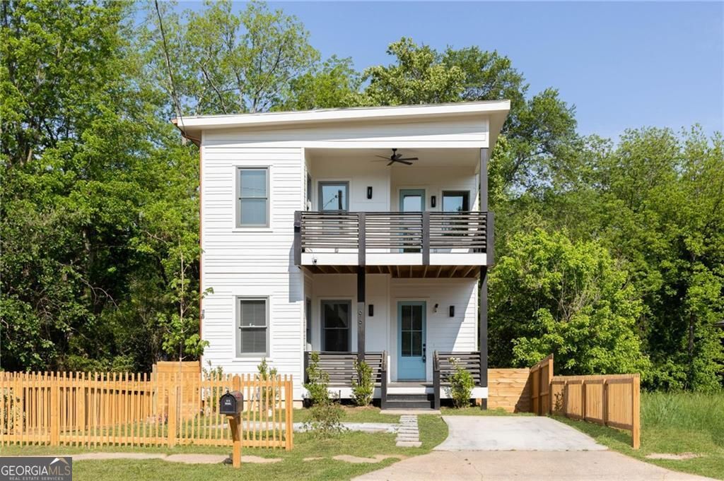 Photo of 961 Ashby Circle NW, Atlanta, GA 30314 (MLS # 10762221)