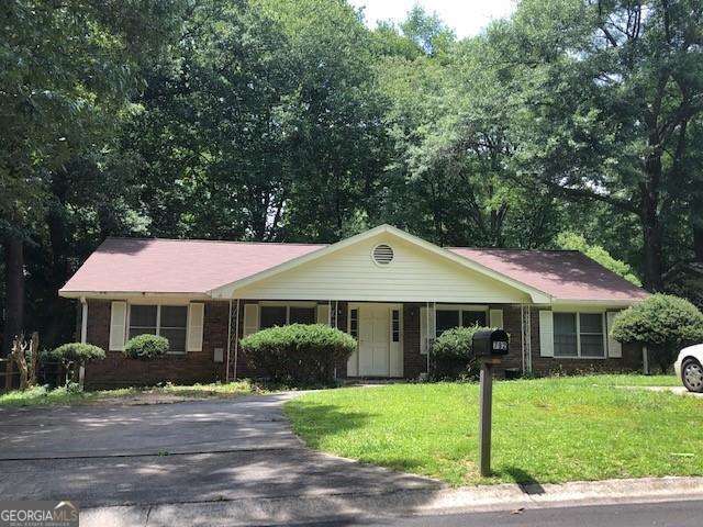 This brick sided duplex features two spacious 3-bedroom, 1-bath units, offering an outstanding opportunity to enhance your investment portfolio. Located in a highly sought-after area of Marietta, the property provides ease of access to major roads including Whitlock/Dallas Hwy, Barrett Parkway, and is just minutes from Marietta Square, shopping, and schools.Recently installed HVAC in one of the units and a stove recently installed in both units. Walkable to schools and approximately 1 mile to grocery shopping and some great small businesses and restaurants. Whether you're looking to add to your rental portfolio or are a beginning investor, this duplex offers immediate potential. Don't miss out on this prime location with strong rental demand!