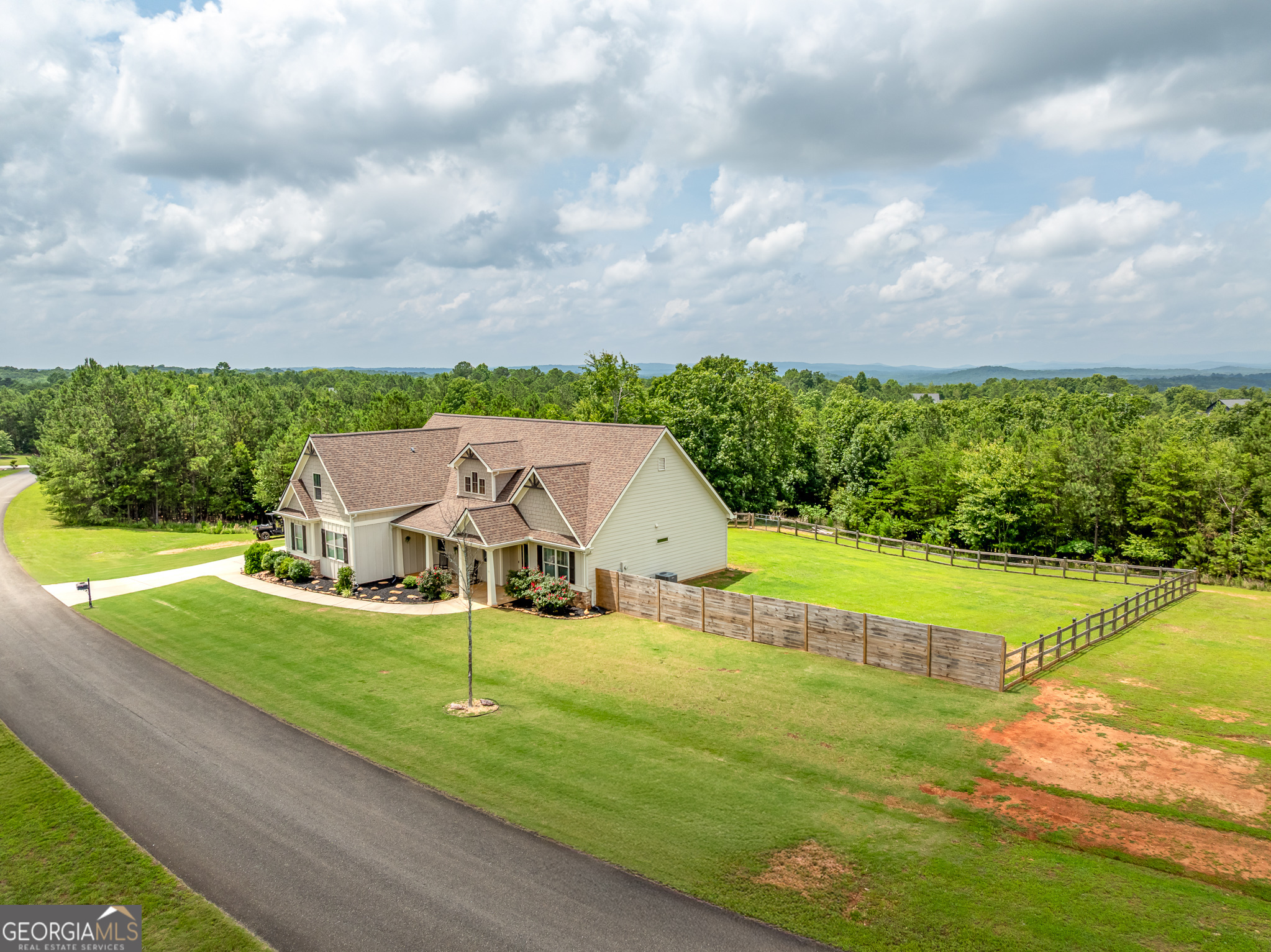 415 Stoneledge RD