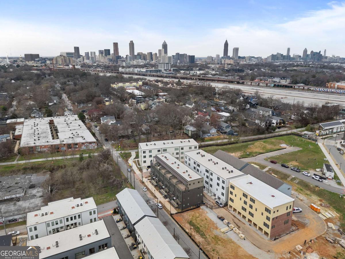 919 Hughley CIR SE 72