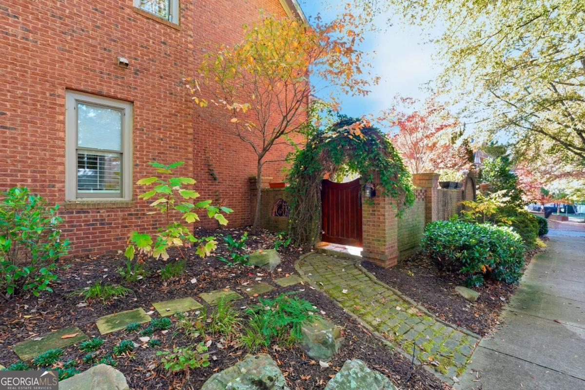 Crabapple Crossing - Residential