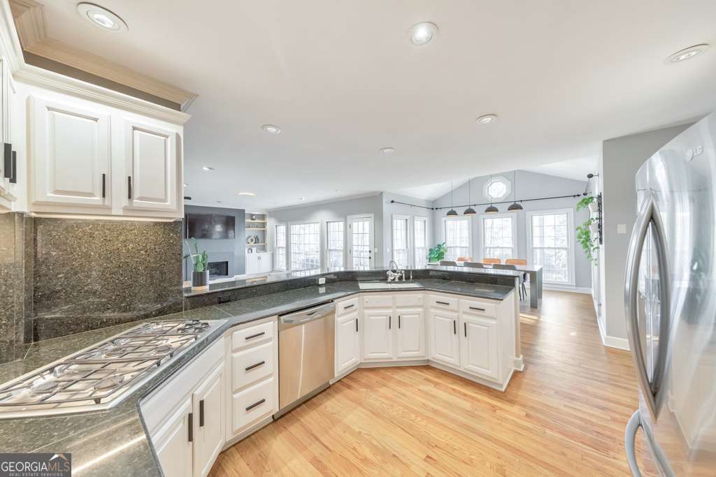 Signal Hill - Residential