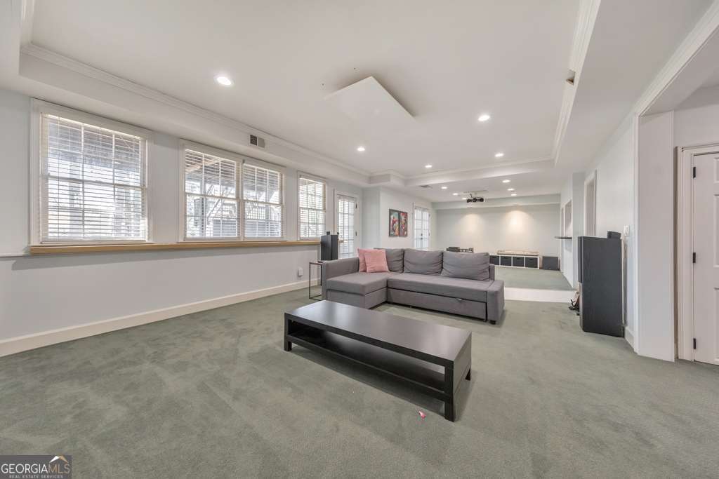 Signal Hill - Residential