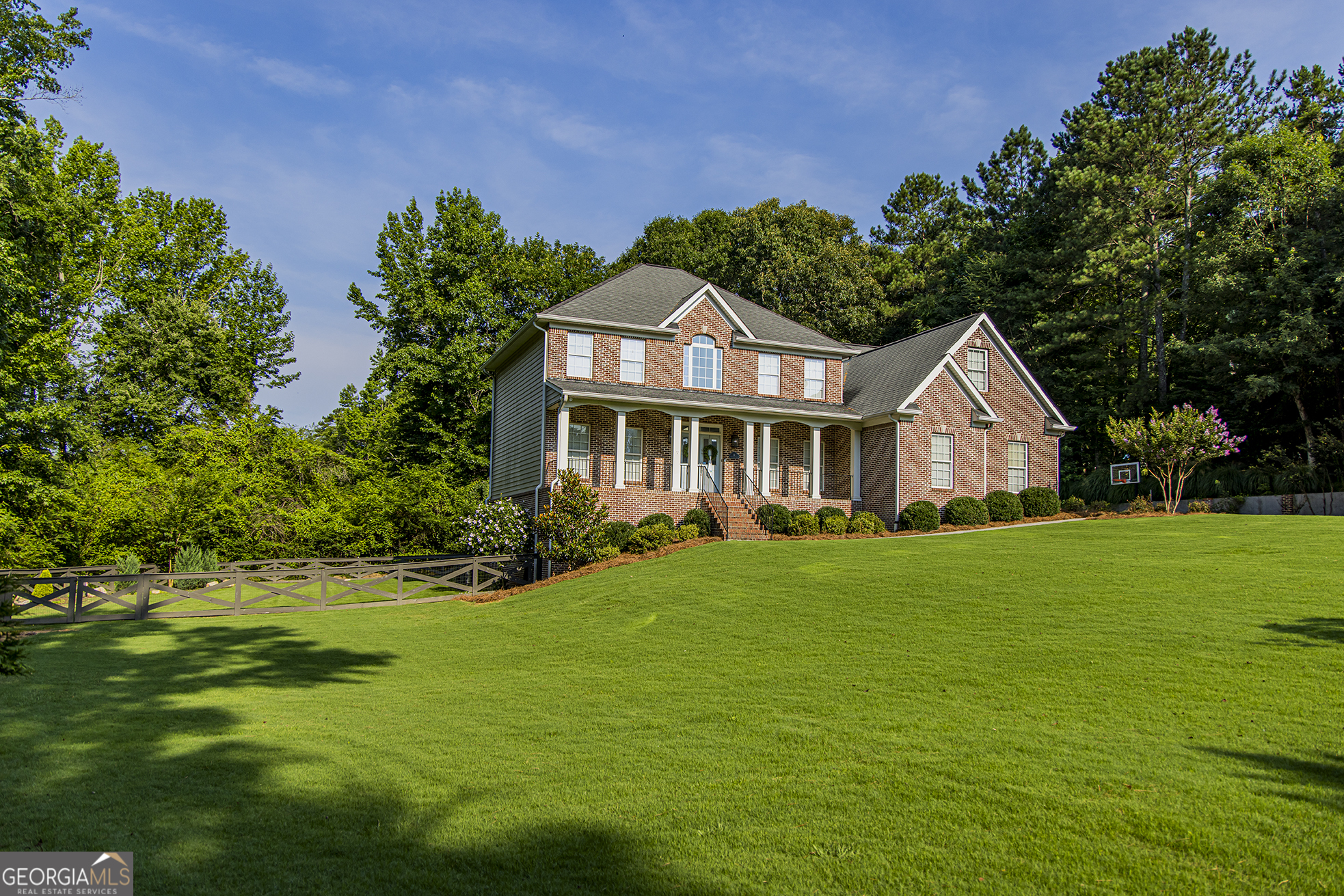 14 Stratford LN SE