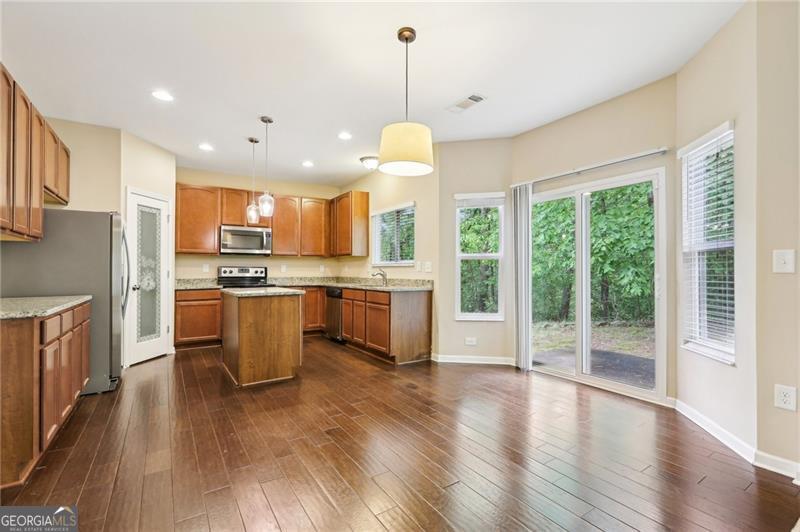1647 Shire Village DR