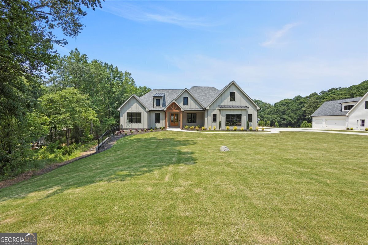 9224 Waldrip RD