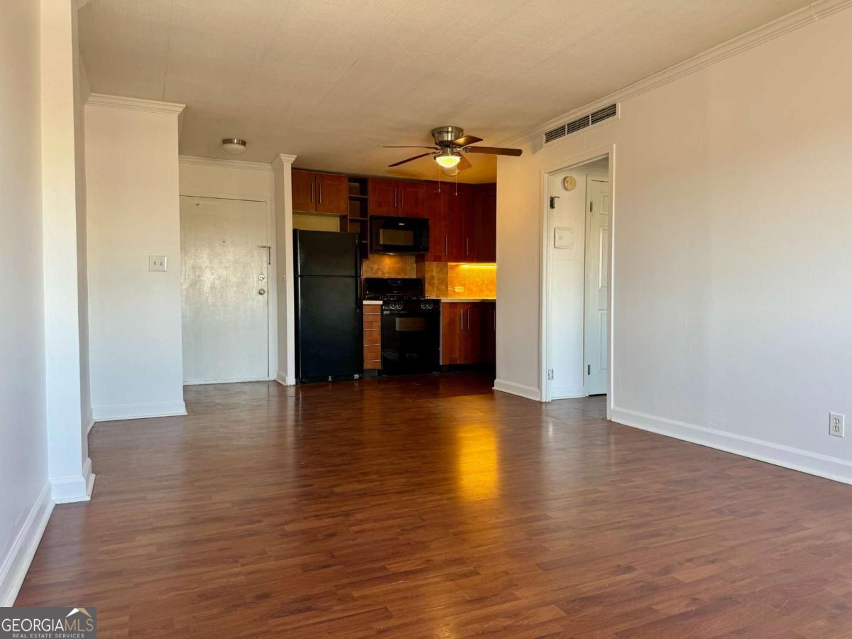 2285 Peachtree RD NE 1101