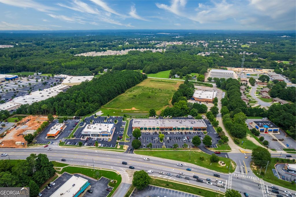 Photo of 4082 Atlanta Highway, Loganville, GA 30052 (MLS # 10670711)