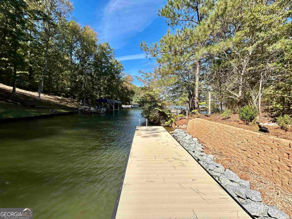 381 East Riverbend DR