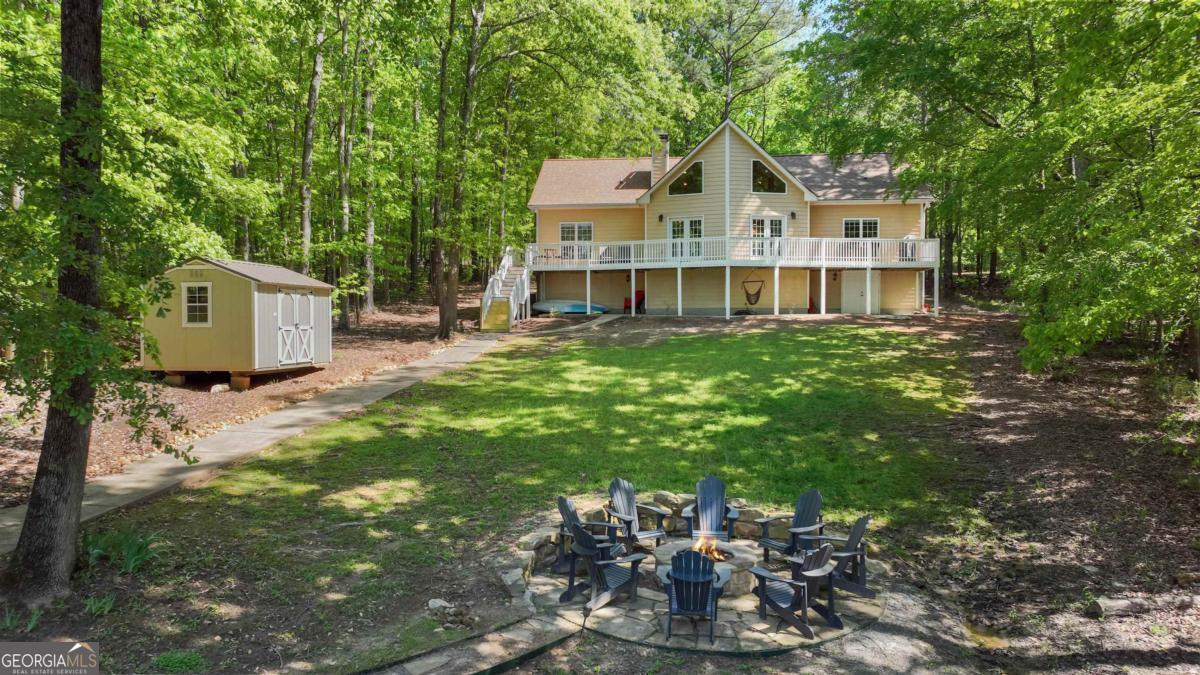 381 East Riverbend DR