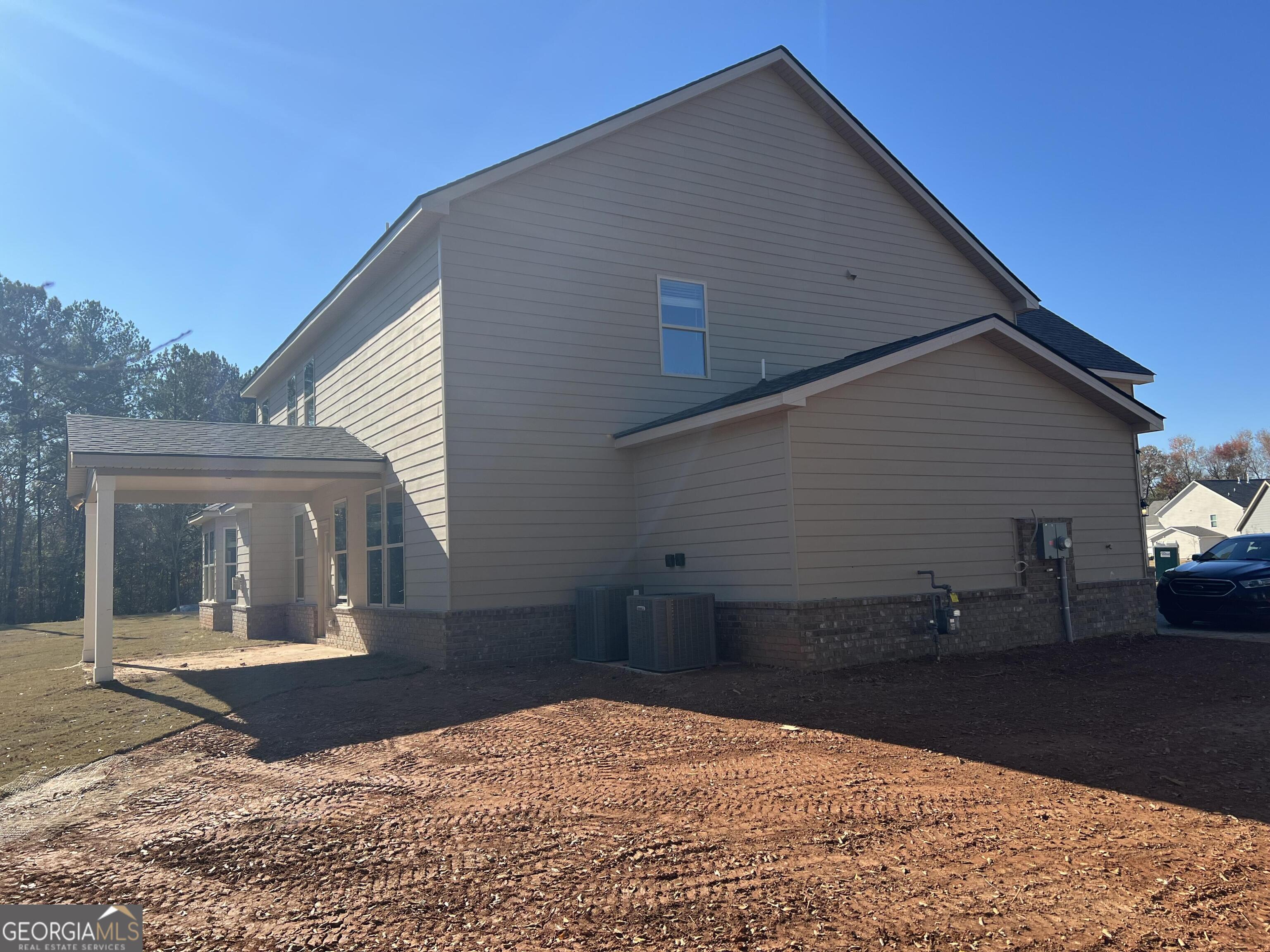 1100 Gilbert CT
