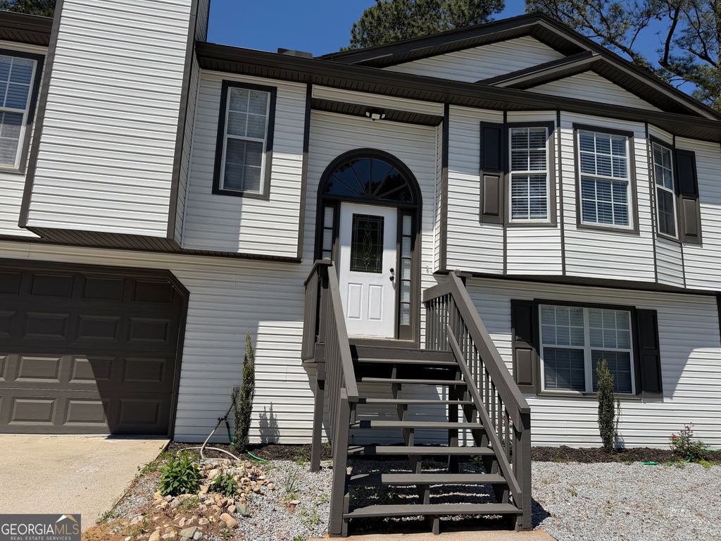 Photo of 934 Bay Ridge Drive, Lawrenceville, GA 30045 (MLS # 10730095)