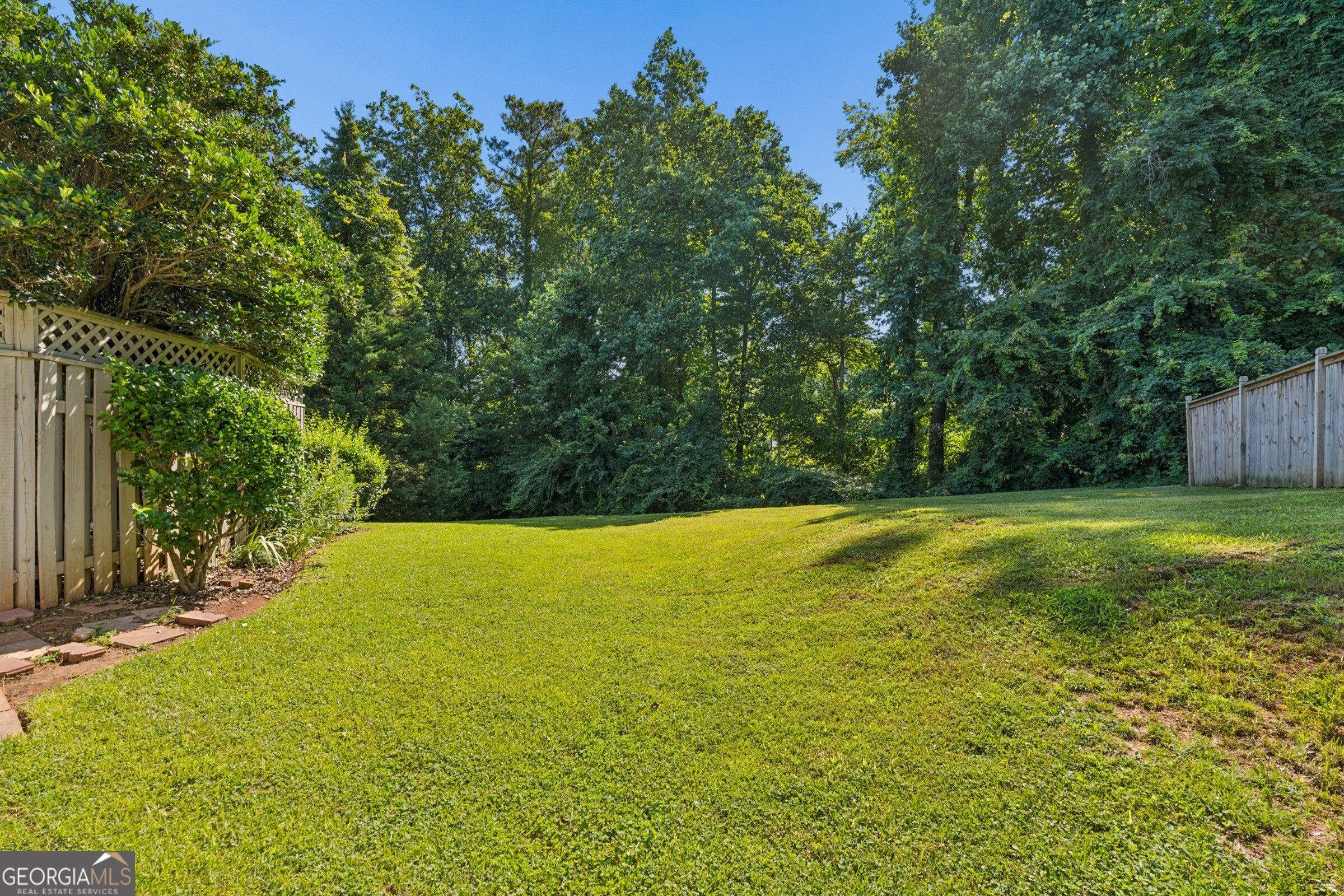 746 Hillwood DR