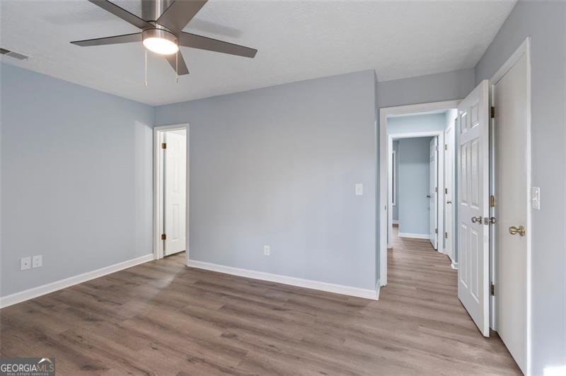 Old Roswell Corners - Residential Lease