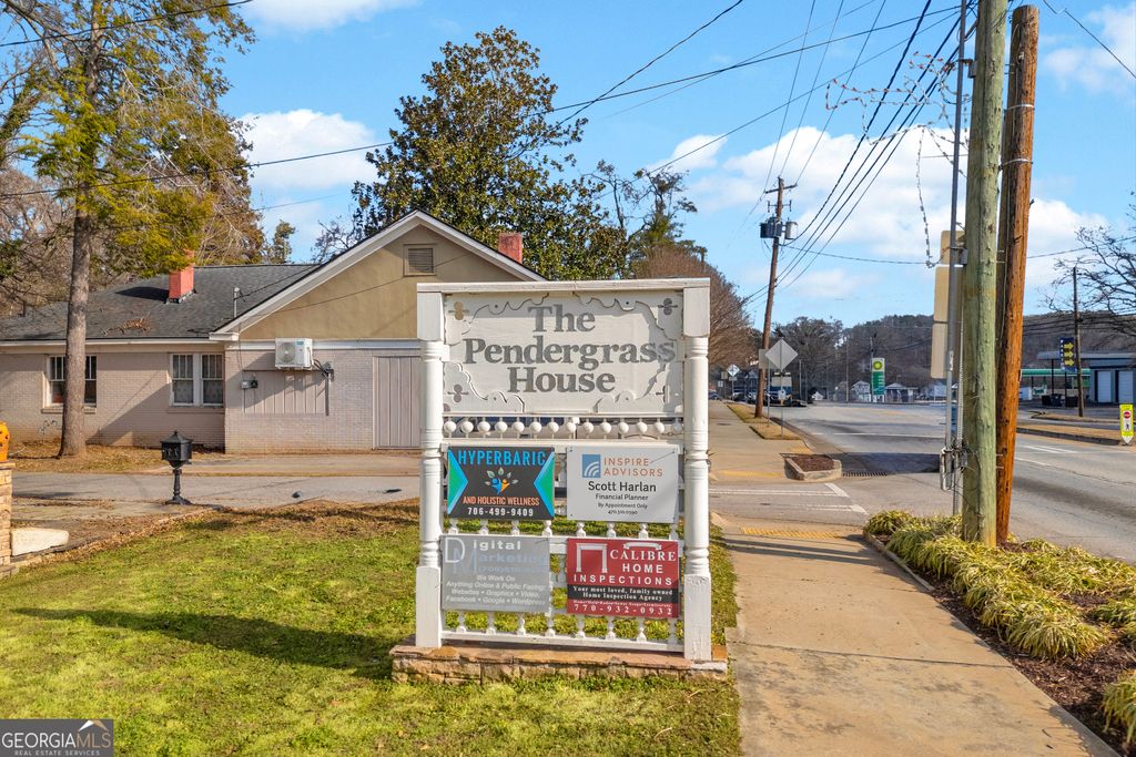 Photo of 27 Sycamore Street, Jefferson, GA 30549 (MLS # 10671371)