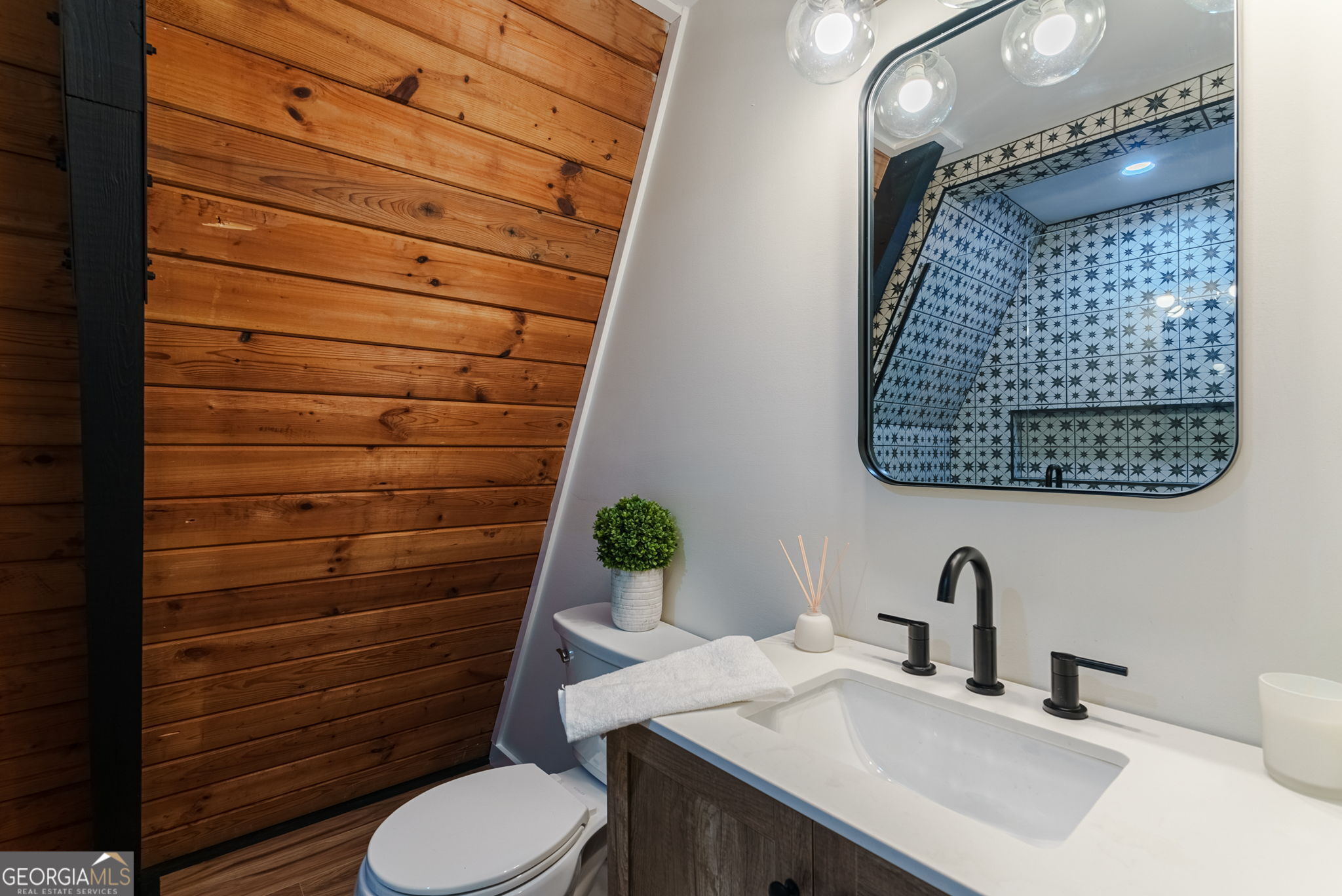 Cohutta, Georgia 30710, United States, 3 Bedrooms Bedrooms, ,2 BathroomsBathrooms,Residential,Active,92580