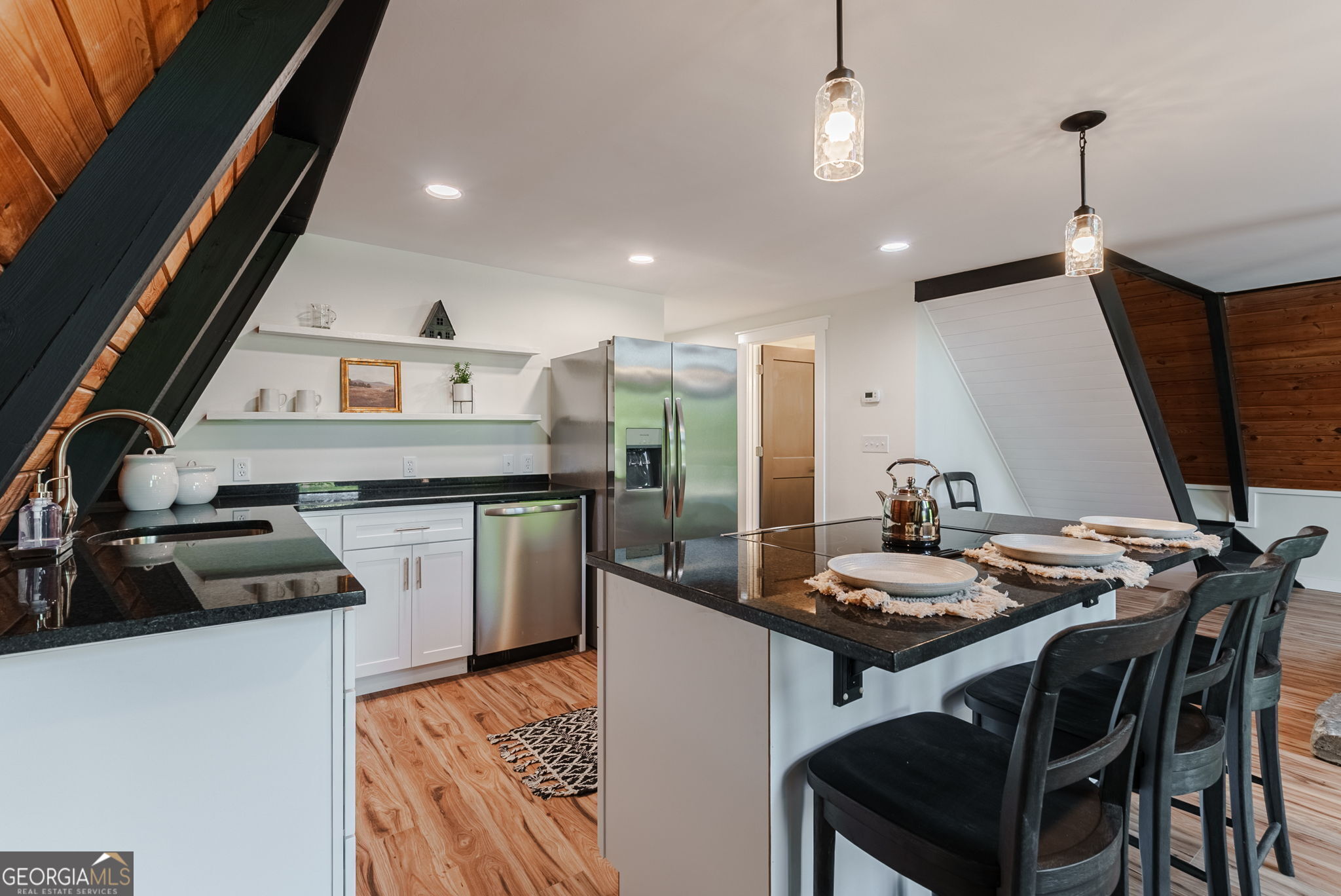 Cohutta, Georgia 30710, United States, 3 Bedrooms Bedrooms, ,2 BathroomsBathrooms,Residential,Active,92580