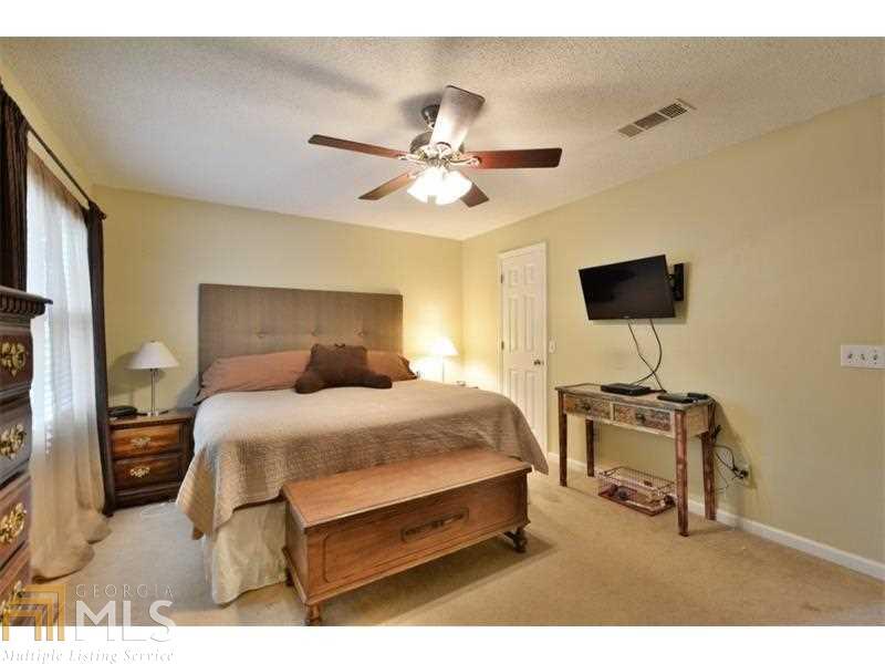 Lakeside At Berkeley Manor - Residential