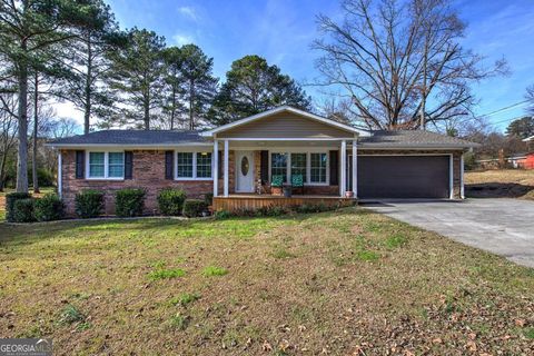 Photo of 198 Iracille Lane NE, Calhoun, GA 30701 (MLS # 10659090)