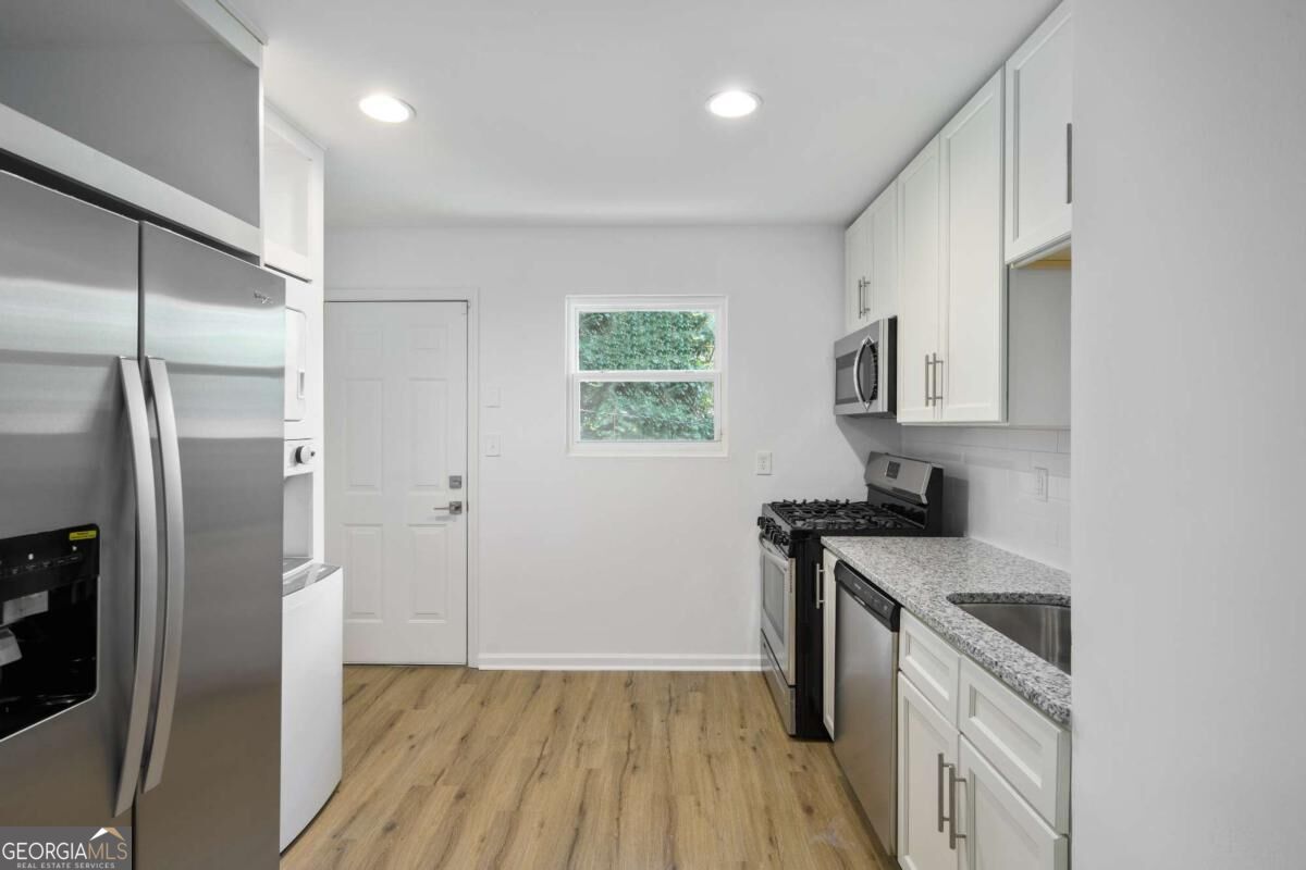 1170 Greenwich ST SW 6