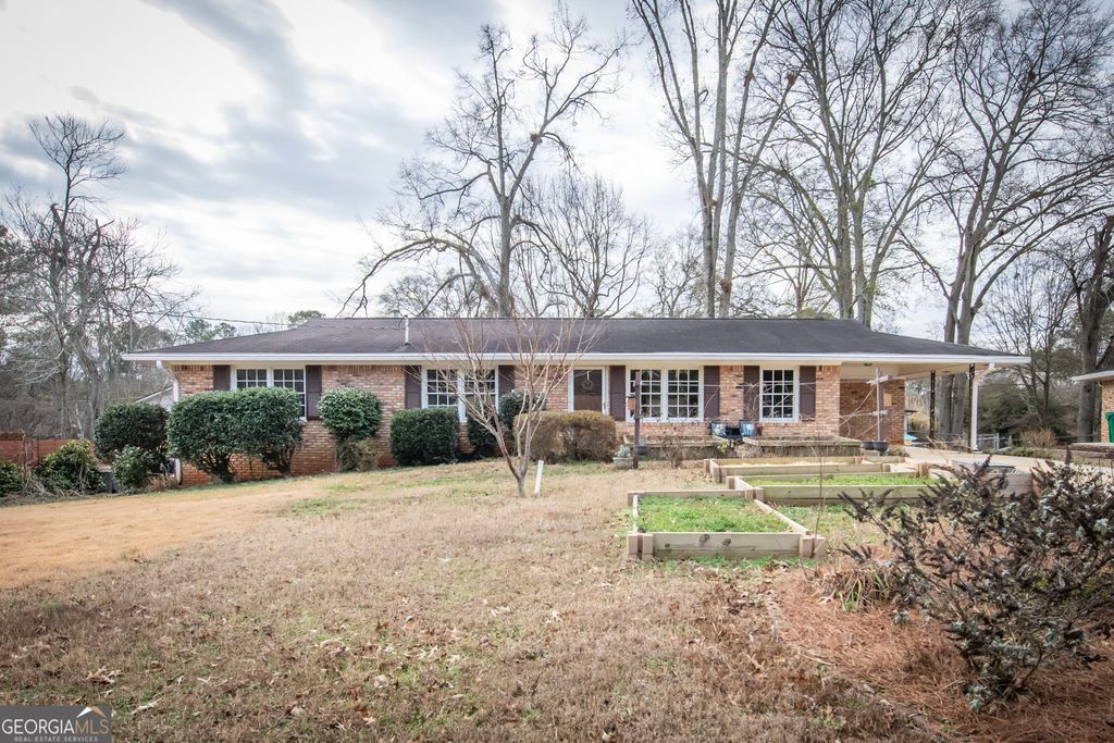 Photo of 3933 Barr Circle, Tucker, GA 30084 (MLS # 10665077)
