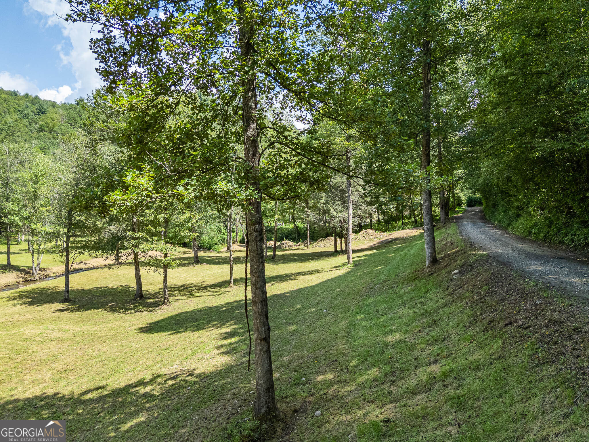 00 Chestnut Flats Road