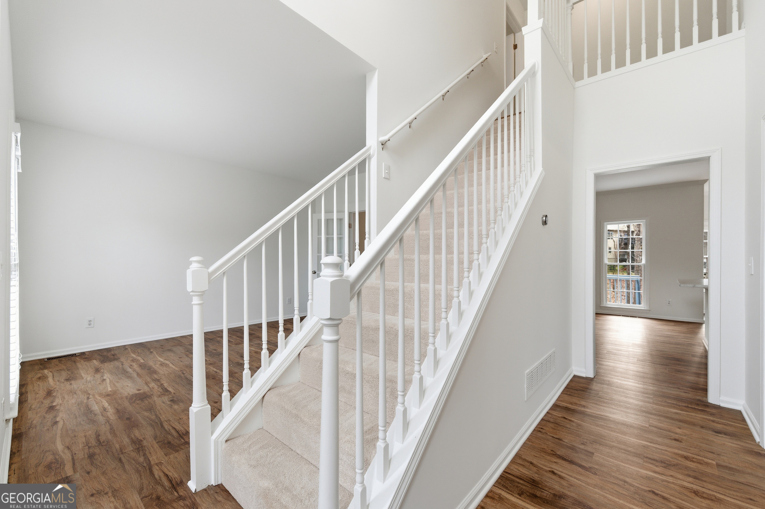 3925 Charlemagne WAY SW