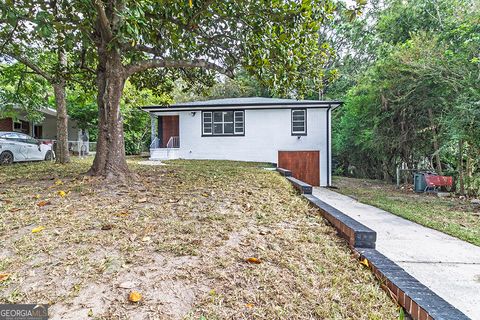 1124 N Beddingfield DR Macon GA 31206