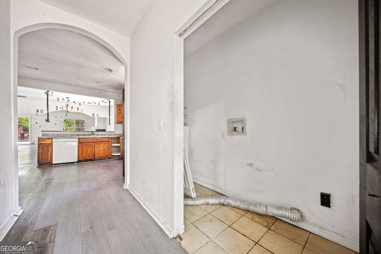 Atlanta, Georgia 30314, United States, 3 Bedrooms Bedrooms, ,2 BathroomsBathrooms,Residential,Active,123687