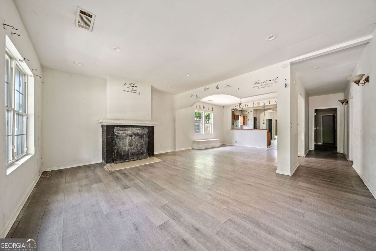 Atlanta, Georgia 30314, United States, 3 Bedrooms Bedrooms, ,2 BathroomsBathrooms,Residential,Active,123687