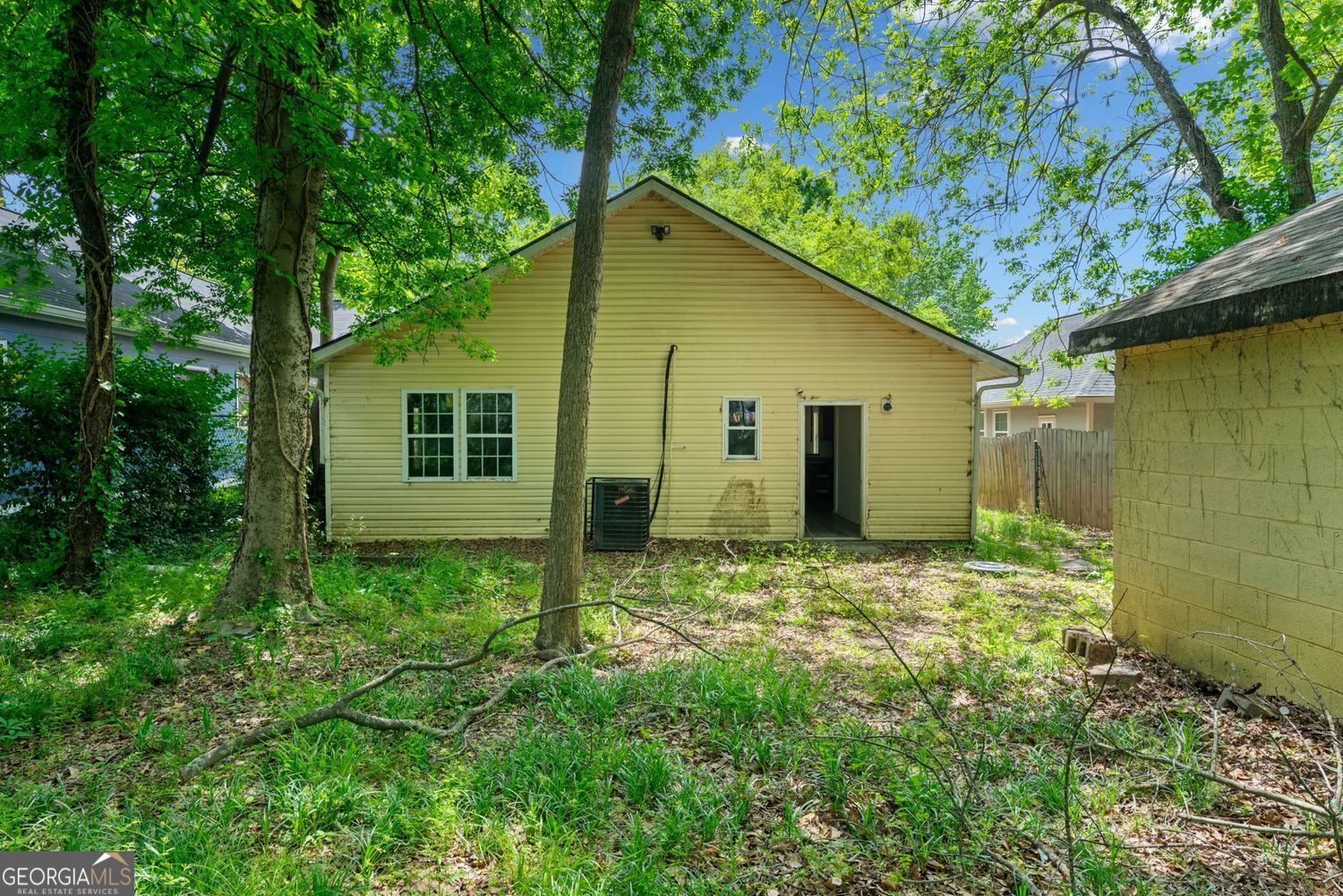 Atlanta, Georgia 30314, United States, 3 Bedrooms Bedrooms, ,2 BathroomsBathrooms,Residential,Active,123687