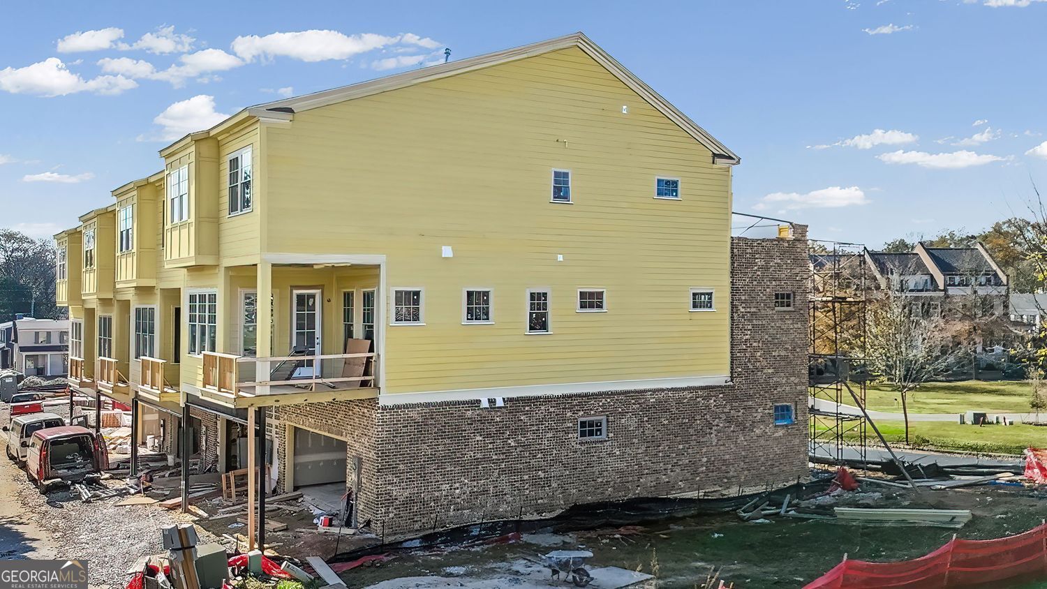 Senoia, Georgia 30276, United States, 3 Bedrooms Bedrooms, ,4 BathroomsBathrooms,Residential,Active,231074