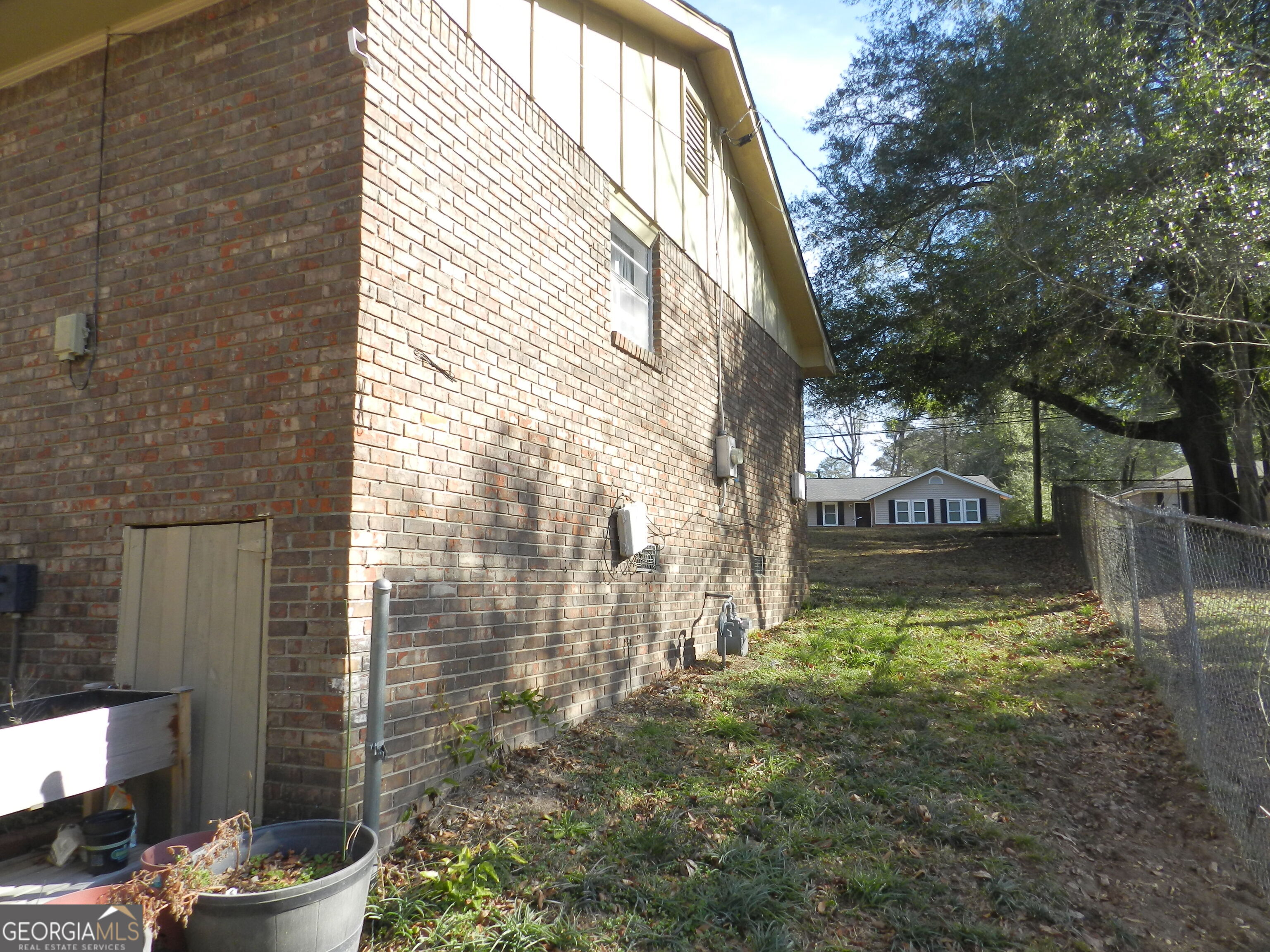 643 Southern Pines DR