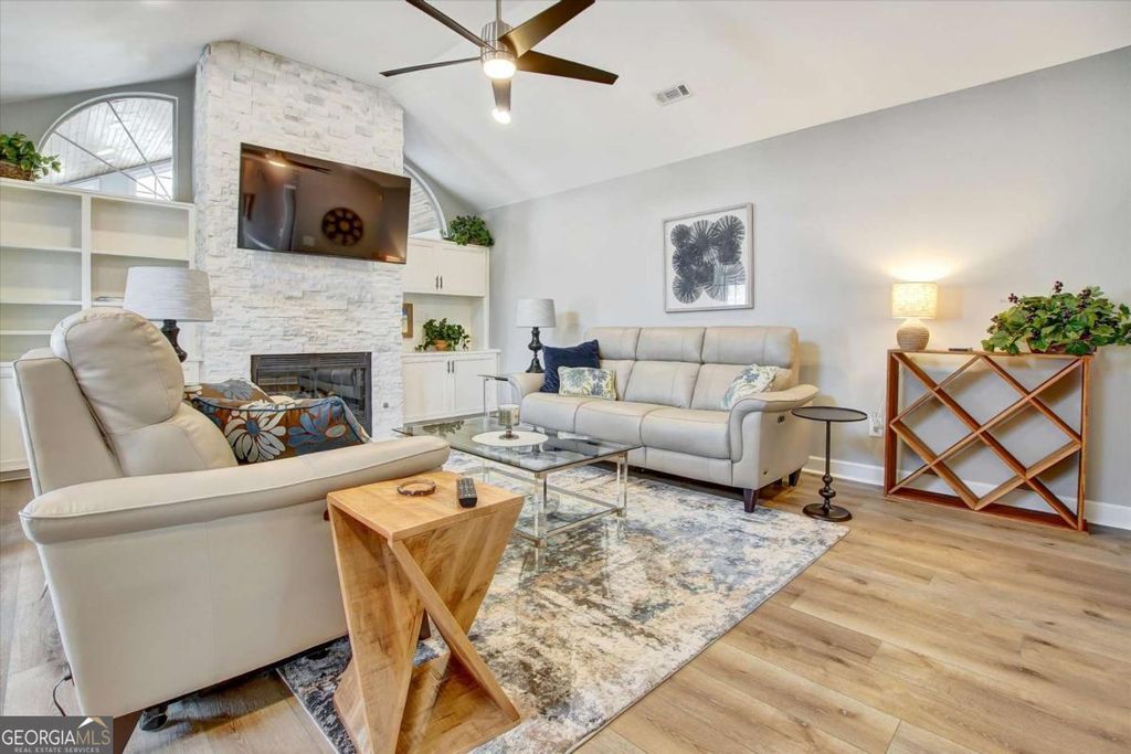 Photo of 93 Greentree Drive, Newnan, GA 30265 (MLS # 10657725)