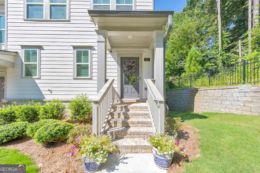 201 Vista LN
