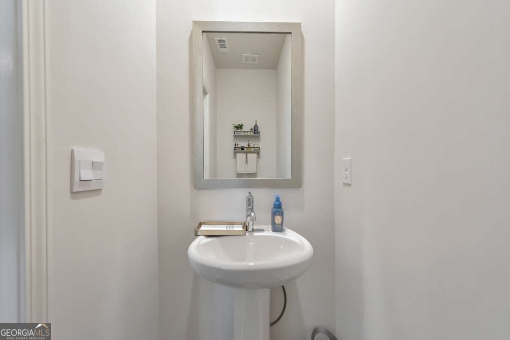 Towne Lake Hills - Residential