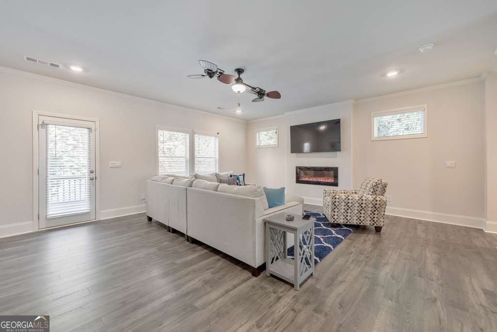 Towne Lake Hills - Residential