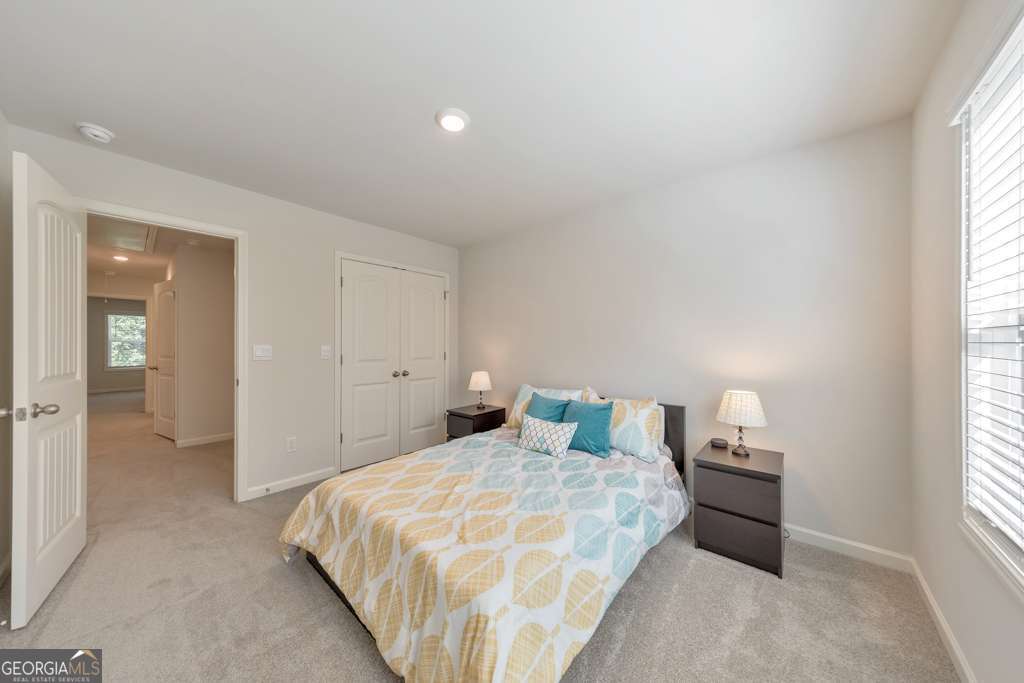 Towne Lake Hills - Residential