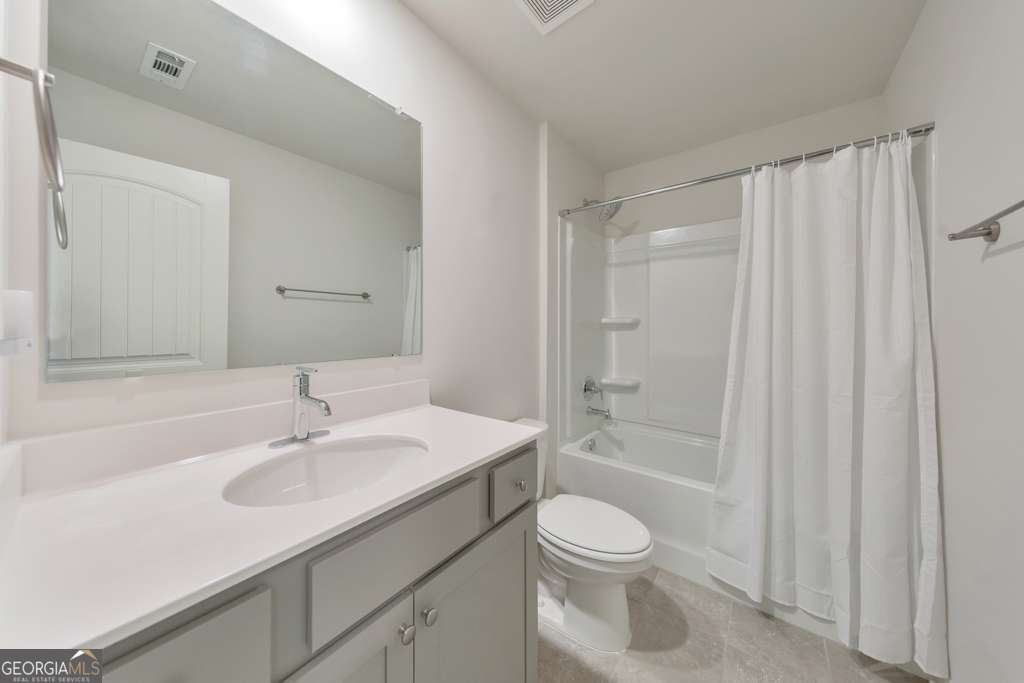 Towne Lake Hills - Residential